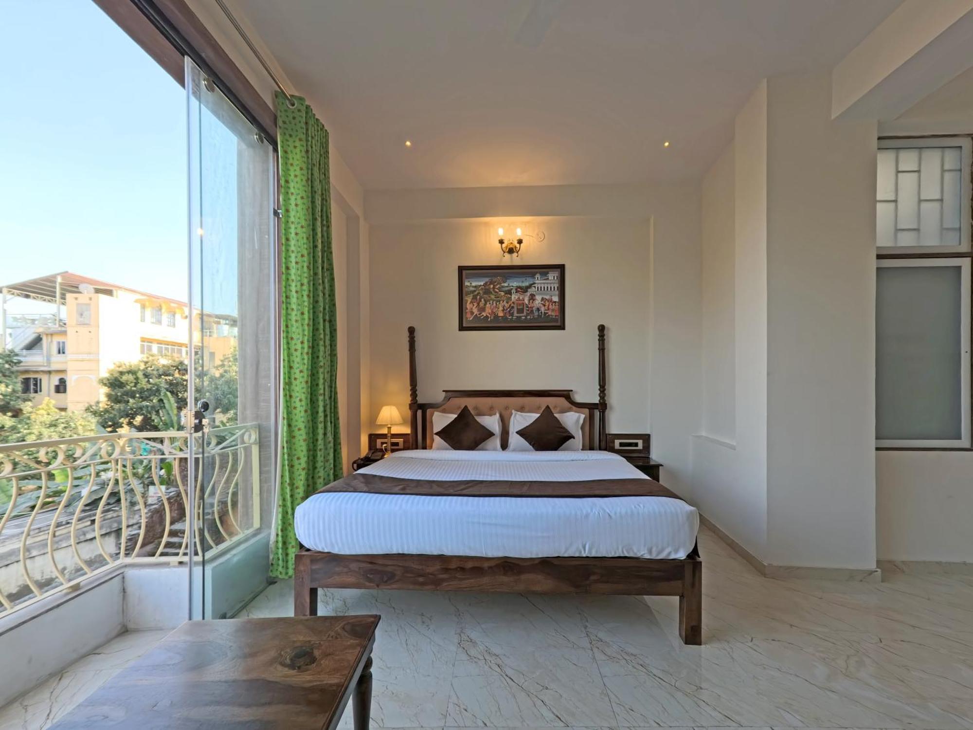 Dera Pichola- A Lake Facing Boutique Hotel Udaipur Extérieur photo