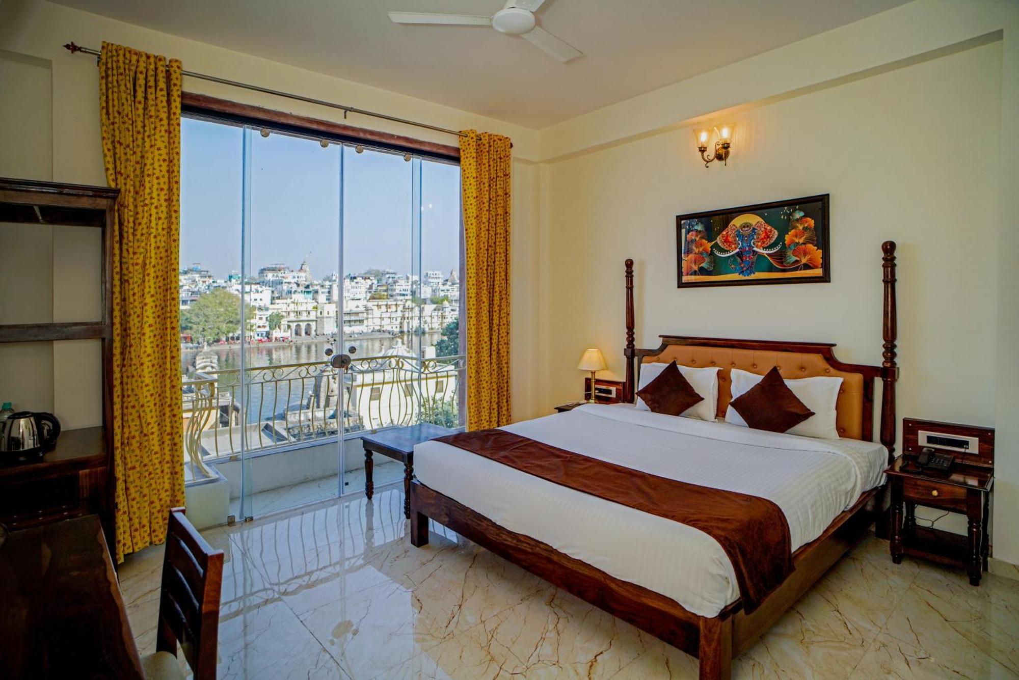 Dera Pichola- A Lake Facing Boutique Hotel Udaipur Extérieur photo